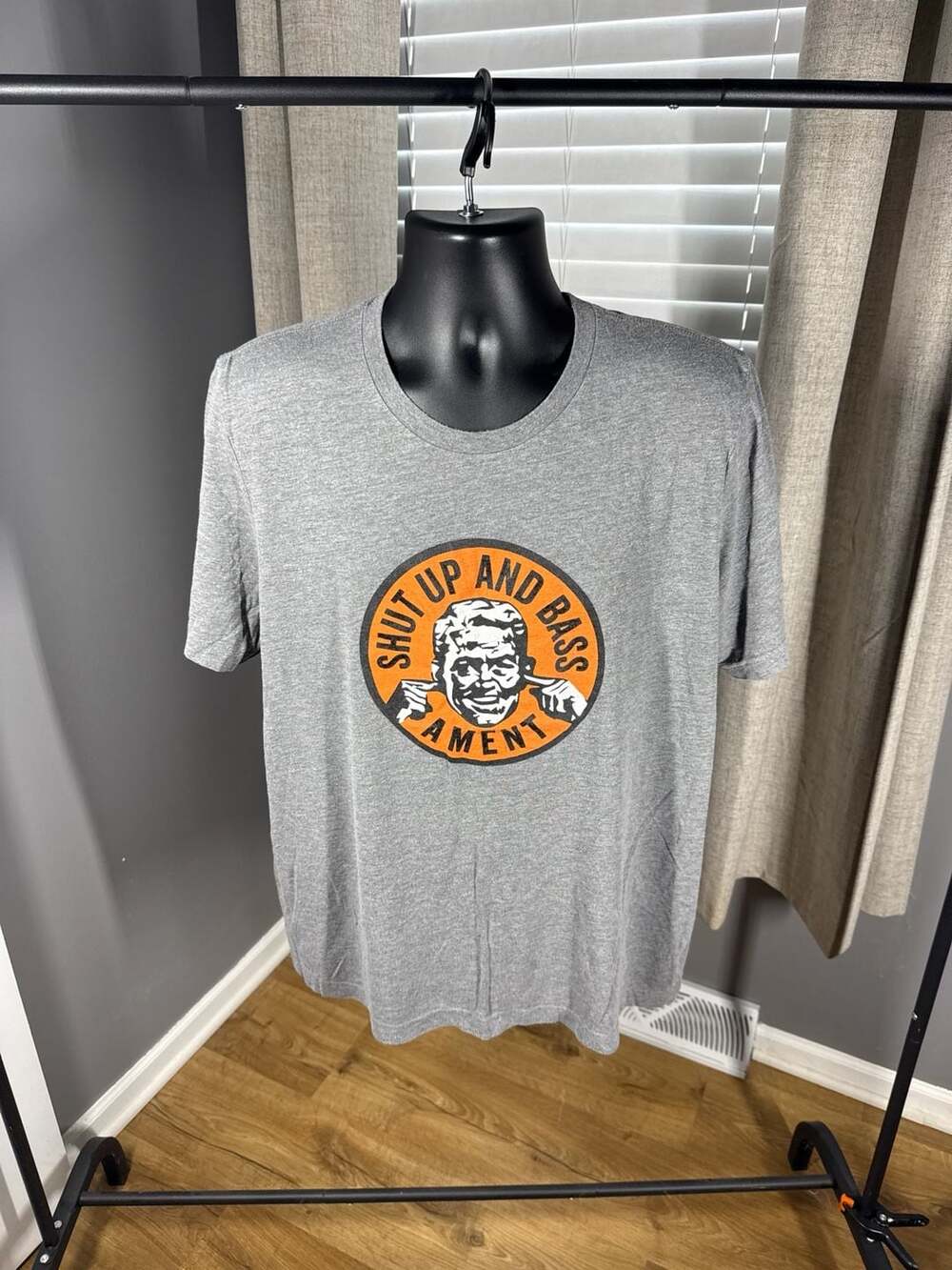 Shut Up and Bass- Jeff Ament Graphic T-Shirt Grey XL Pearl Jam